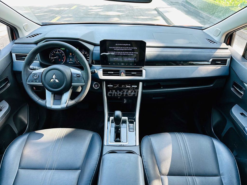 Mitsubishi Xpander 1.5 Cross 2022 -48000km. Mua bán Ô tô tại Thành phố Dĩ An Bình Dương được đăng bởi Siêu Thị Ô Tô Bình Dương  hình 12