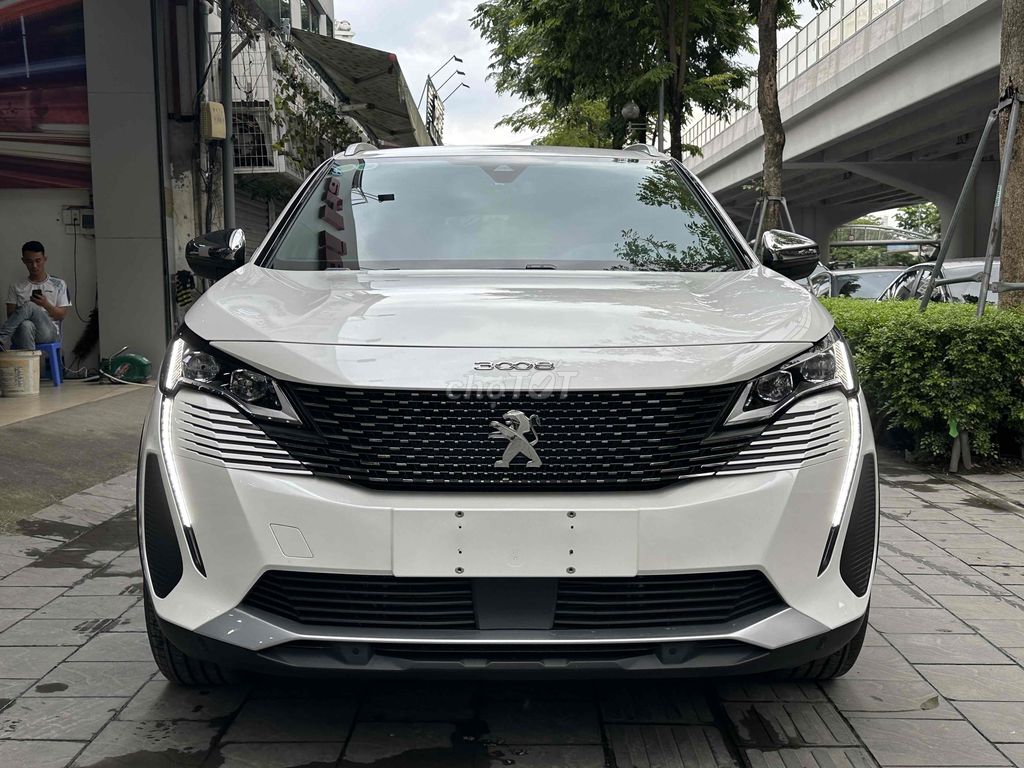 CẦN BÁN PEUGEOT 3008GT-Line MỚI 99.9%