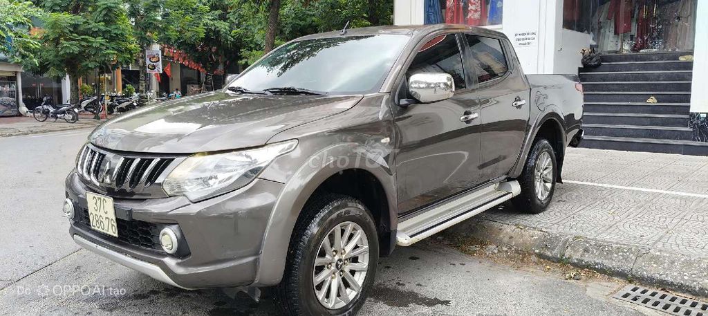 Mitsubishi Triton GLS 2017 4x4 полная комплектация механика коричневый