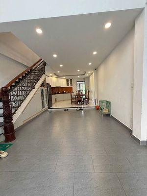 Аренда · 4 комн. · 90 м² · Quận Bình Thạnh, ул. Đường Bình Lợi