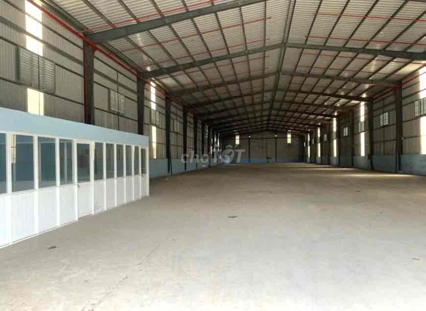 KHO XƯỞNG ĐẸP MỚI(1000m2)NHÀ VP,SÂN RỘNG,TRẦN CAO