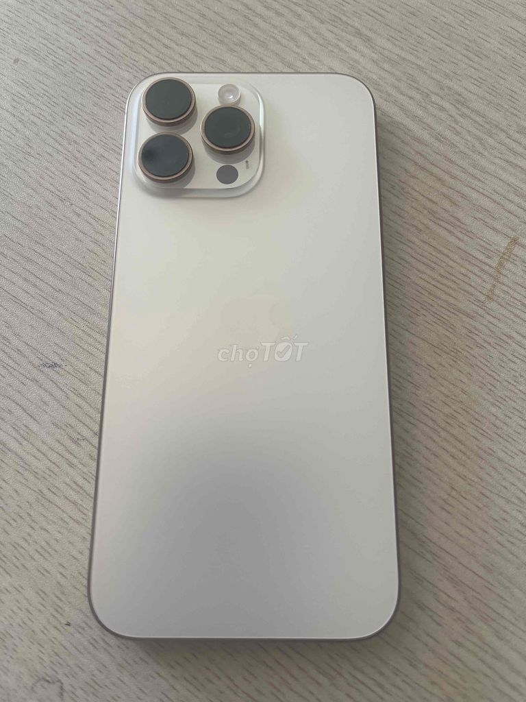 Apple iPhone 16 Pro Max 256GB Trắng. Mua bán Điện thoại tại Quận Hà Đông Hà Nội được đăng bởi Trần Công Hà hình 1