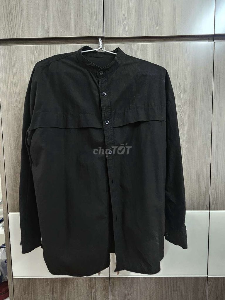 Áo sơ mi nam cổ tàu màu đen. Mua bán Quần áo tại Quận Đống Đa Hà Nội được đăng bởi Lâm Nguyễn  hình 1