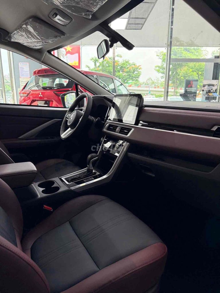 Mitsubishi Xpander Cross 2026 MỚI 100% + TRƯỚC BẠ. Mua bán Ô tô tại Quận 1 Tp Hồ Chí Minh được đăng bởi Minh Phươngg hình 5