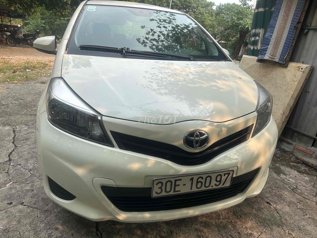 Toyota Yaris 2012 1.3 AT - 50000 km