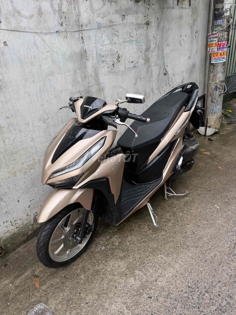 Honda Vario 150 2021 золотой