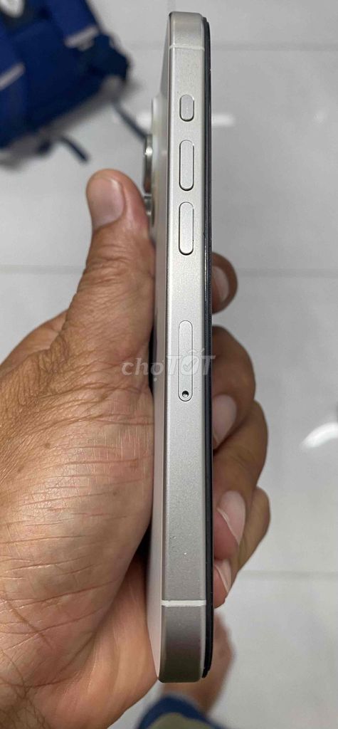 Apple iPhone 15 Pro 128GB Bạc mất Face ID. Mua bán Điện thoại tại Thành phố Thủ Đức Tp Hồ Chí Minh được đăng bởi Doan Tan Tai hình 1