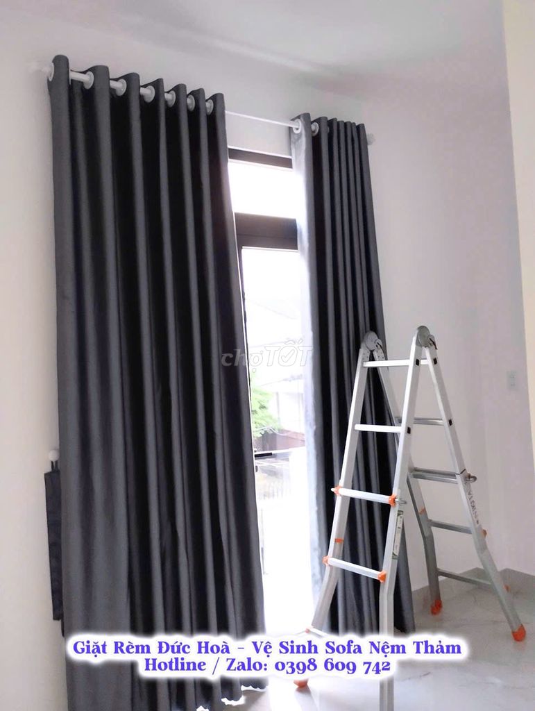 Giặt rèm cửa ở Mỹ Hạnh Bắc, Đức Hòa, Long An. Dịch vụ tại Huyện Đức Hòa Long An được đăng bởi Dịch vụ vệ sinh và sửa chữa điện tại nhà ở Đức Hòa Long An hình 1