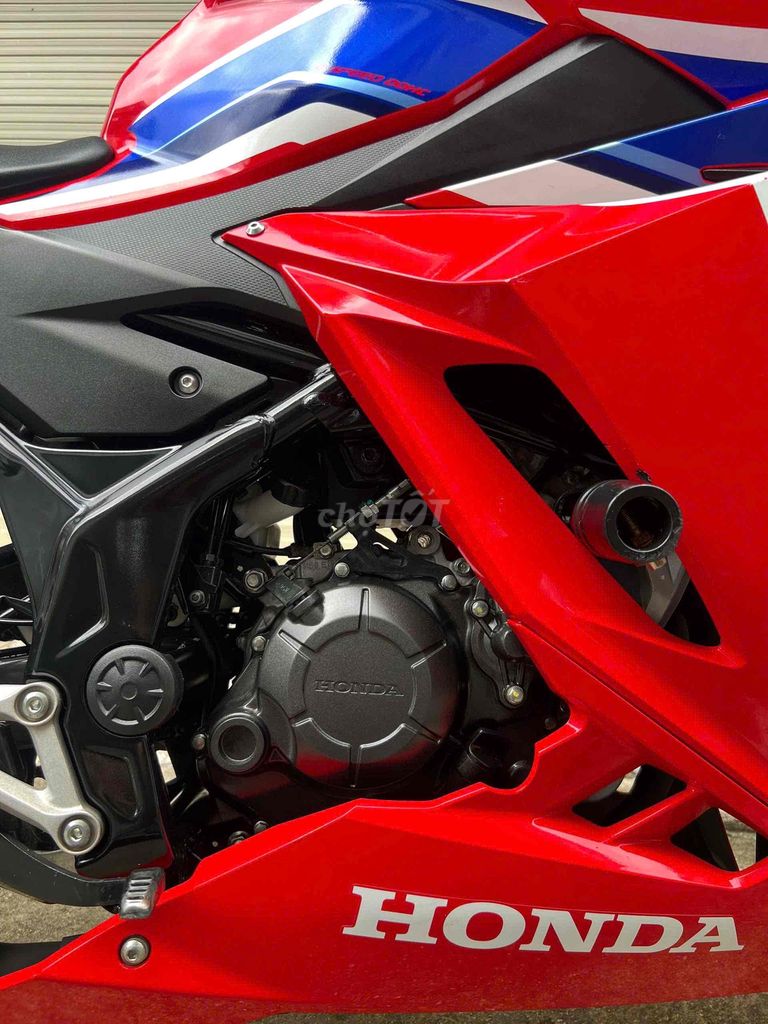 cbr150r. Mua bán Xe máy tại Quận Gò Vấp Tp Hồ Chí Minh được đăng bởi Đặng Hoàng Minh Khánh hình 2