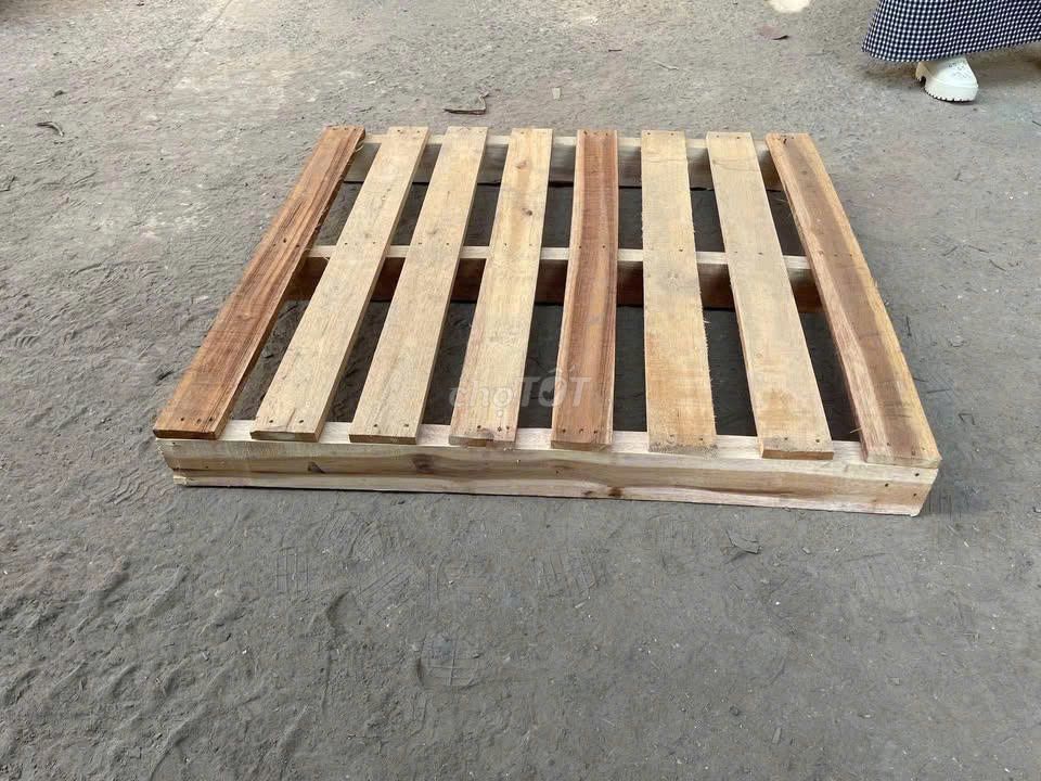 Pallet Gỗ Nâu 1100 x 1100 x 130mm. Mua bán Nội thất, đồ gia dụng khác tại Quận Liên Chiểu Đà Nẵng được đăng bởi Minh Dũng Nhựa Châu Á hình 1