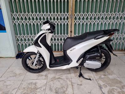 Honda SH 125 2013 Trắng Nguyên zin. Mua bán Xe máy tại Huyện Hồng Dân Bạc Liêu được đăng bởi Ken Đáng