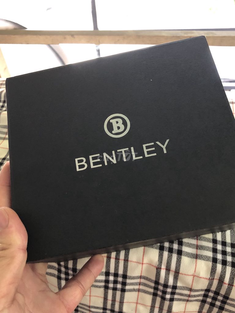 đồng hồ cơ Bentley