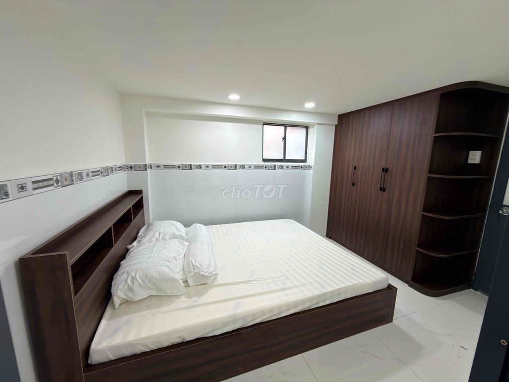 bán nhà 3 lầu 2 pn hẻm xe hơi Ni Sư Huỳnh Liên - 2.88 tỷ