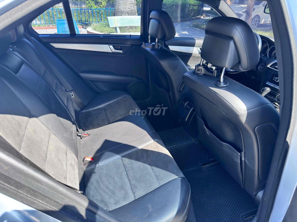E cần bán Mercedes C200 Edition sx 2013 máy 1.8. Mua bán Ô tô tại Thị xã Kinh Môn Hải Dương được đăng bởi Dũng BMW hình 8