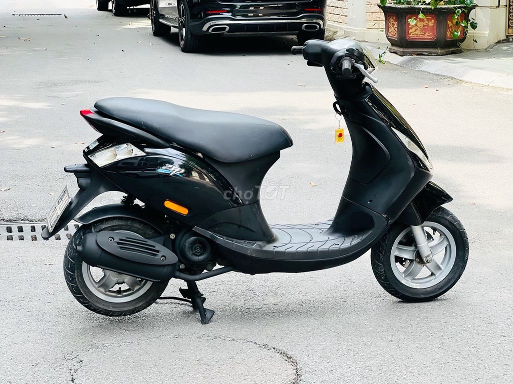 PIAGGIO ZIP 100 MÀU ĐEN NGUYÊN BẢN BIỂN HÀ NỘI. Mua bán Xe máy tại Quận Cầu Giấy Hà Nội được đăng bởi Mai Khôi Nguyên hình 5
