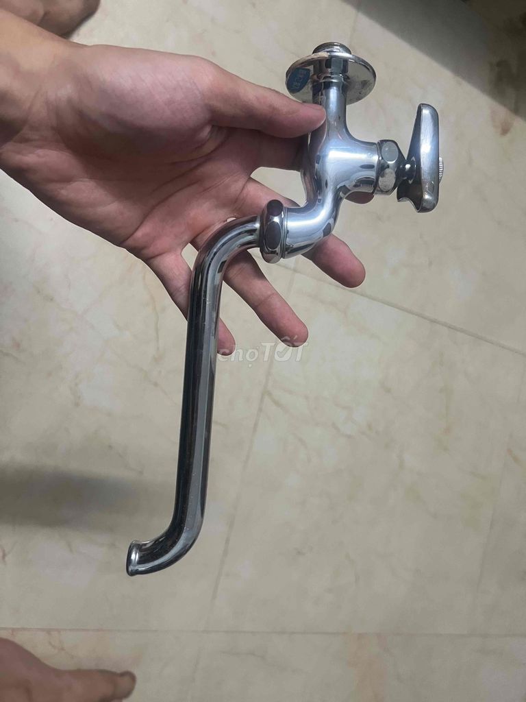Vòi rửa chén Toto Nhật Bản chính hãng ( vòi dài ). Mua bán Thiết bị vệ sinh, nhà tắm tại Quận Ngũ Hành Sơn Đà Nẵng được đăng bởi Nguyễn Trọng hình 1