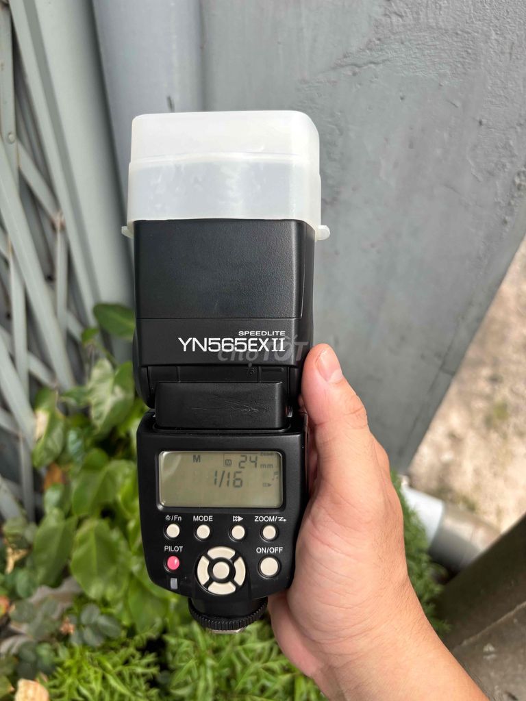 Đèn flash Yongnuo YN565EX II Đen Đã sử dụng. Mua bán Máy ảnh, Máy quay tại Quận Phú Nhuận Tp Hồ Chí Minh được đăng bởi Lam Vy  hình 1