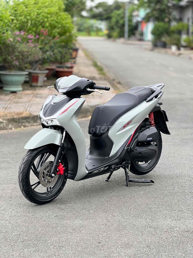 Honda SHVN 125 ABS 9/2025 Xám Xi Măng Odo 800km🎉🎉🎉. Mua bán Xe máy tại Thành phố Biên Hòa Đồng Nai được đăng bởi Xe Máy Phát Đồng hình 6