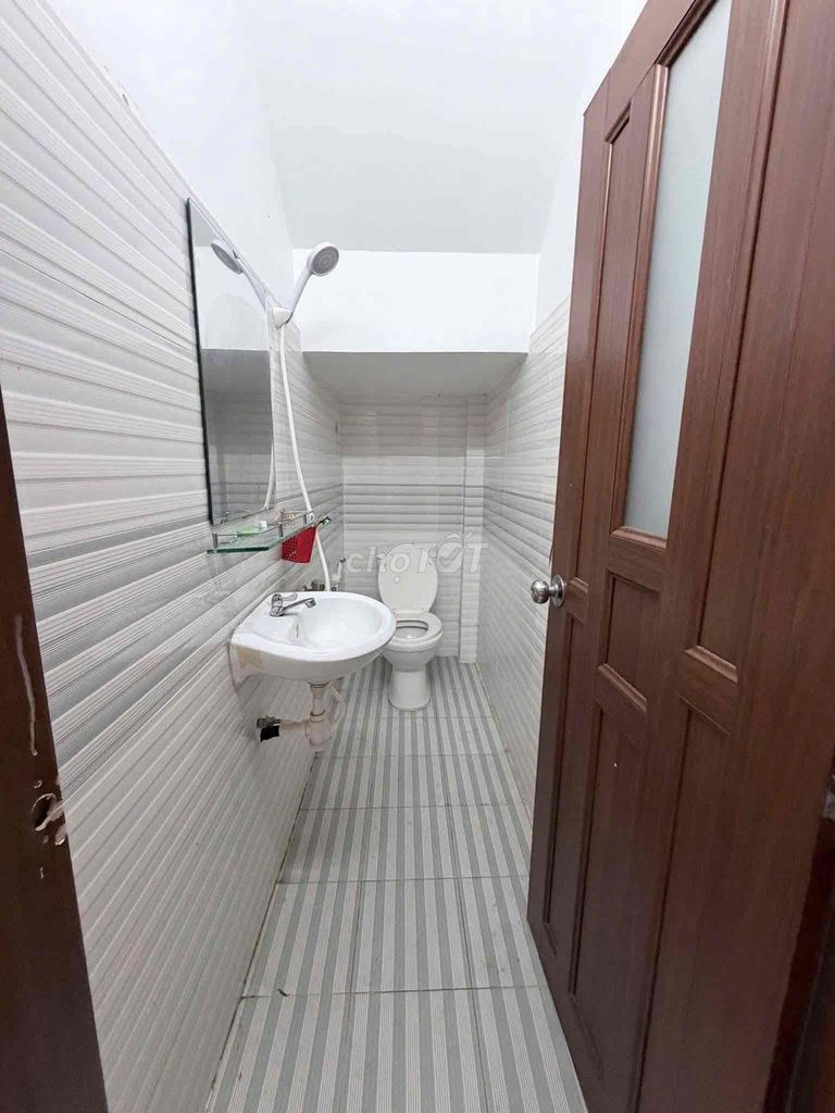 Rent · 4 bd · 100 м² · Huyện Nhà Bè, ул. Đường Huỳnh Tấn Phát