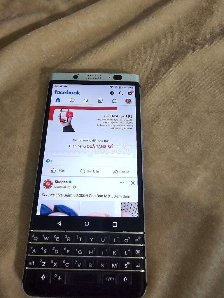 Blackberry Keyone 777,000**