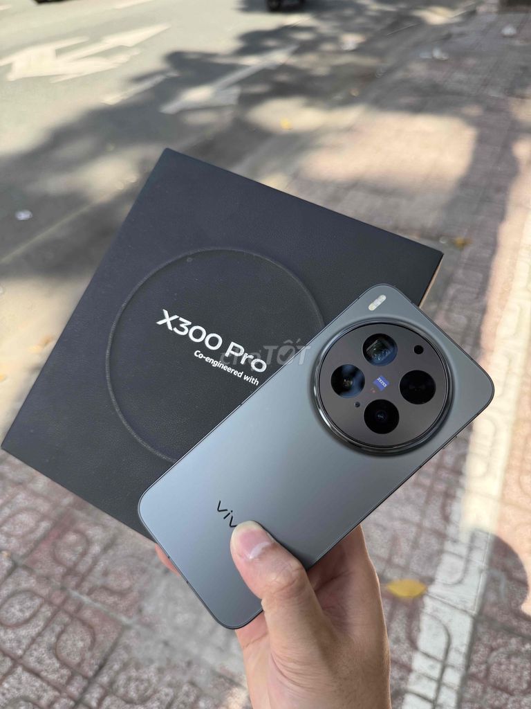 Vivo X300 Pro 16GB 512GB Chính Hãng Bh2Năm. Mua bán Điện thoại tại Quận 11 Tp Hồ Chí Minh được đăng bởi Andy Lau hình 1