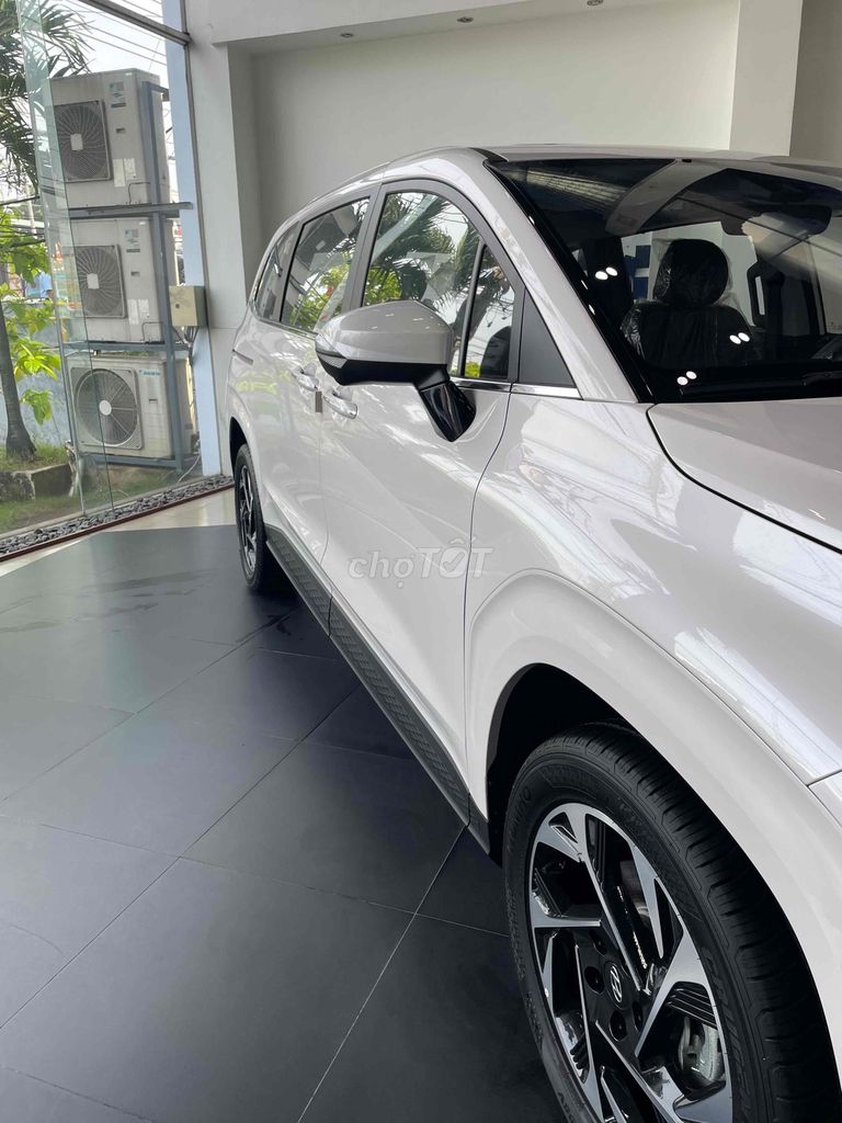 Hyundai Custin 2025 Đặc Biệt 1.5T. Mua bán Ô tô tại Thành phố Biên Hòa Đồng Nai được đăng bởi Trần Quý hình 4