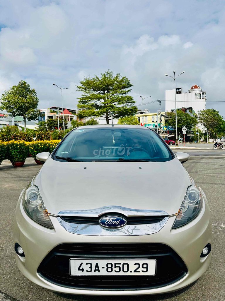 Автомобильный золотой песок Ford Fiesta 2012