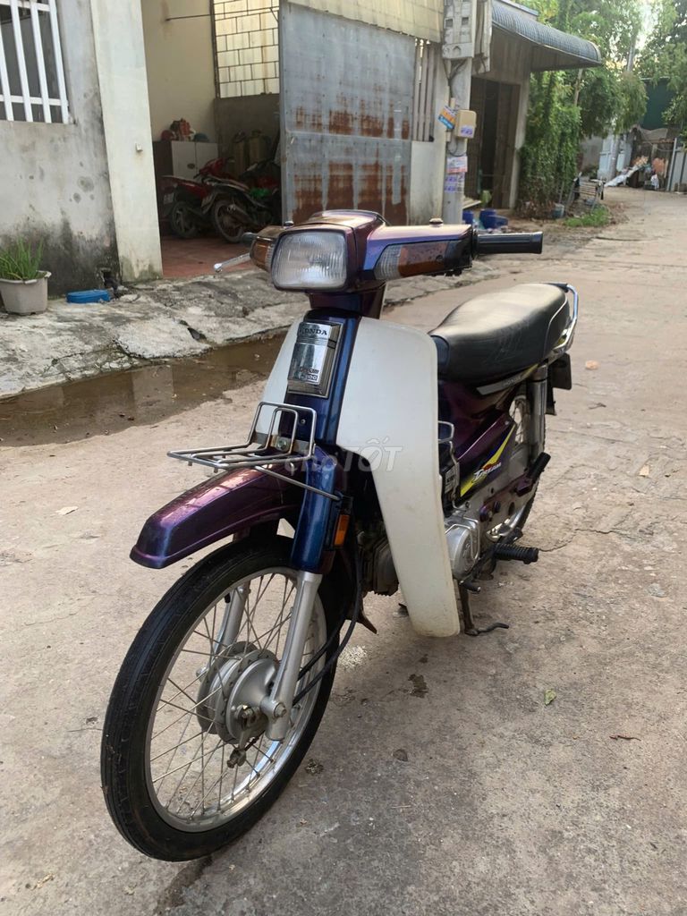 Mình cần bán xe Dream đời 1995 hoặc trade tay côn. Mua bán Xe máy tại Huyện Chương Mỹ Hà Nội được đăng bởi Giang hình 6