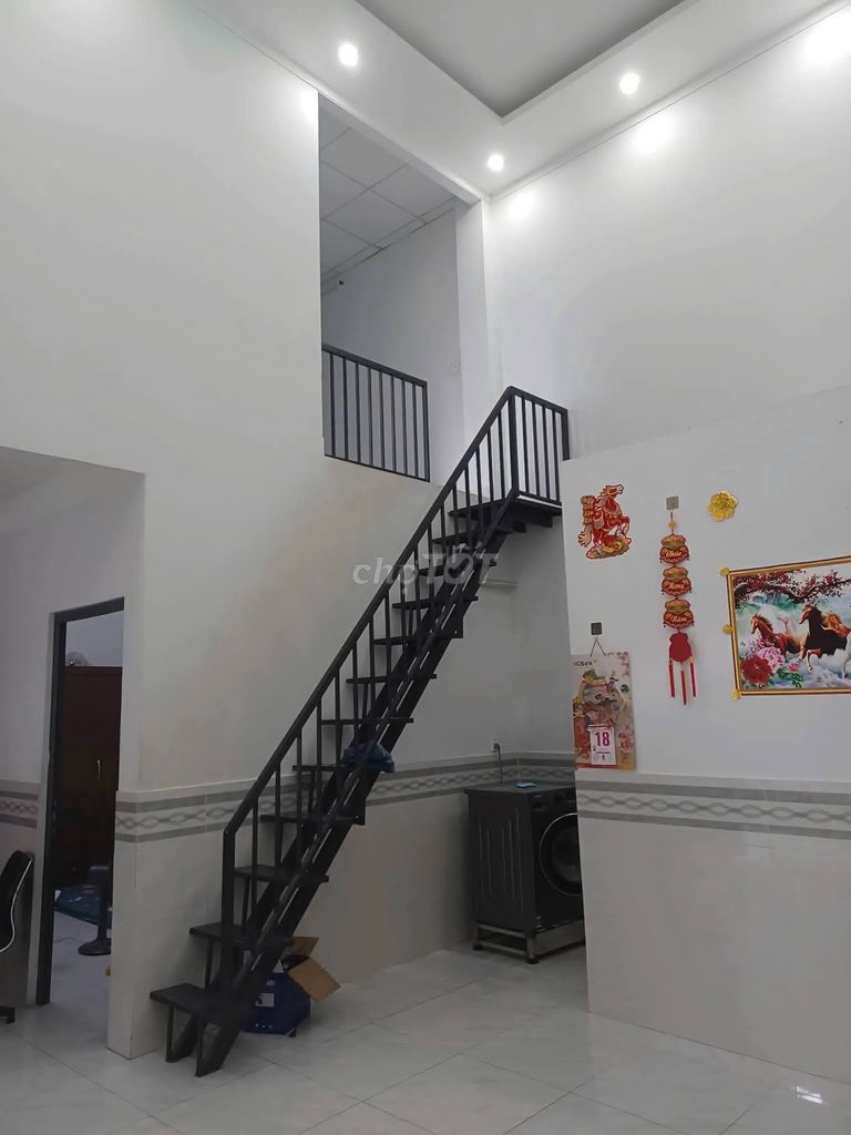 Дом 4-го класса в Диан, 60м2, 3 спальни, с мебелью