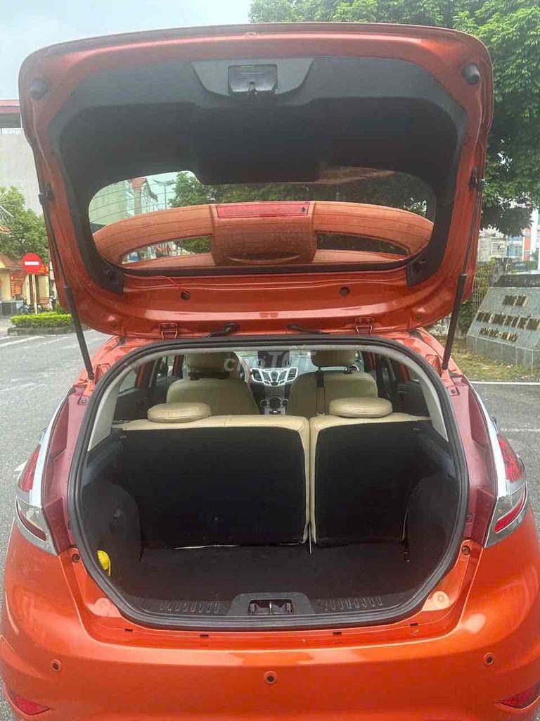 bán ford fista sx 2012 số tự động, như mới. Mua bán Ô tô tại Huyện Hoài Đức Hà Nội được đăng bởi Đức Giang hình 9