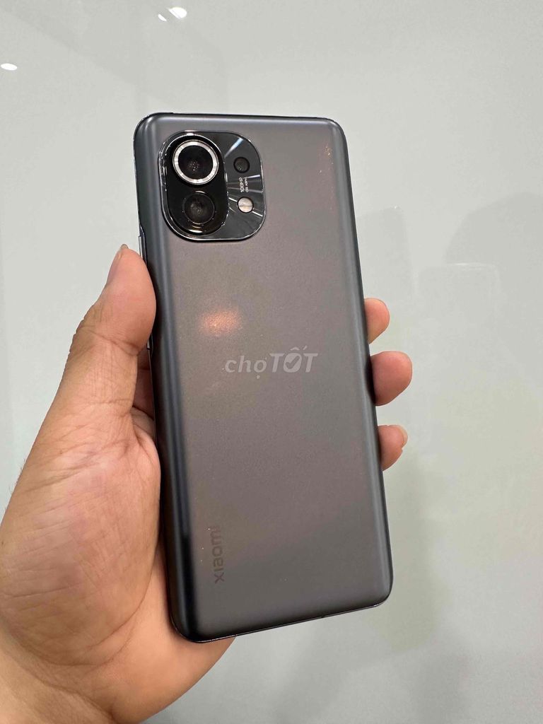 Xiaomi Mi 11 5G 256GB Xám. Mua bán Điện thoại tại Quận Đống Đa Hà Nội được đăng bởi Ng Hoang Anh hình 1