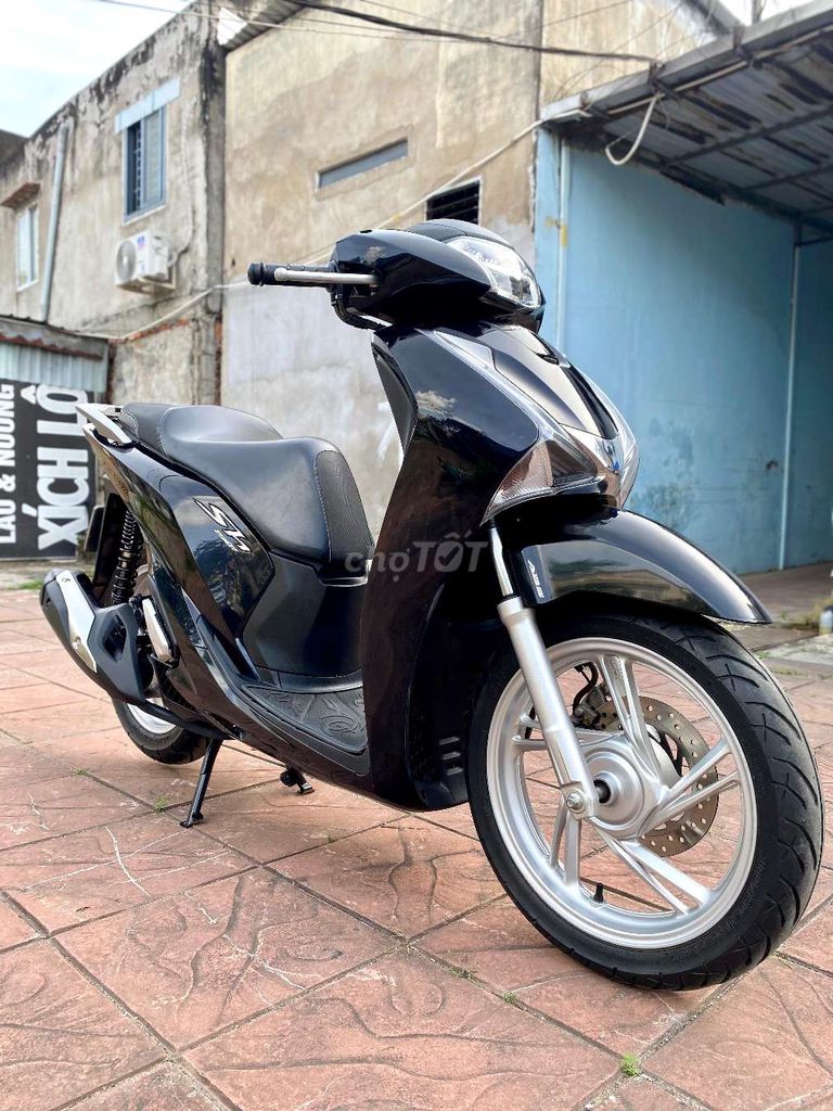 Hàng bỏ mẫu SH 150i ABS 2017 Máy Zin êm. Mua bán Xe máy tại Quận Ninh Kiều Cần Thơ được đăng bởi Xe Máy TÂN LIÊN HƯNG 1 91B hình 4
