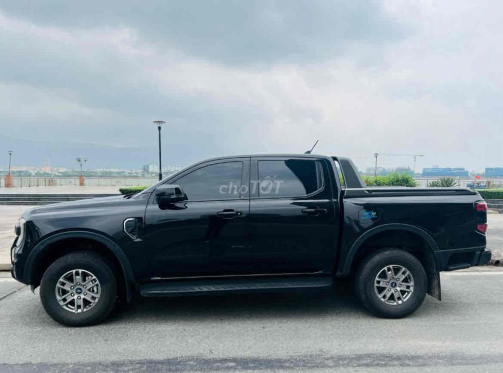 Ford Ranger 2024 XLS 2.0 4X4 AT - 45000 km. Mua bán Ô tô tại Quận Hải Châu Đà Nẵng được đăng bởi Hoàng Hải hình 2