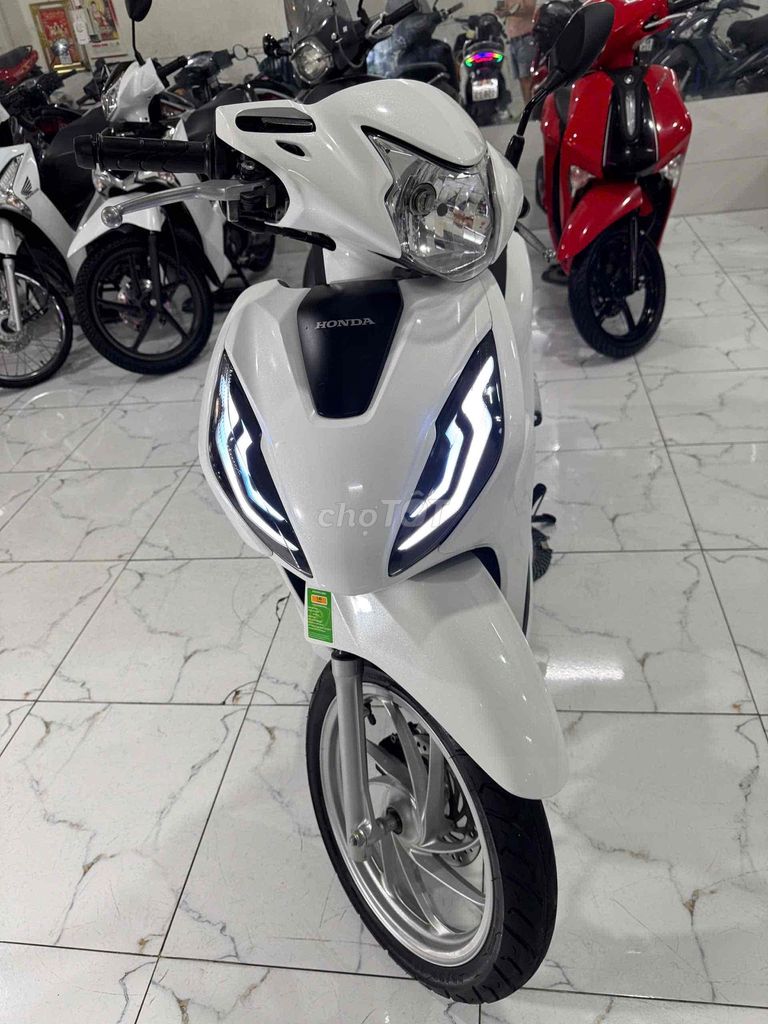 ✅VISION Đk 2024 ĐẸP ZIN MỚI CHÁT 👍. Mua bán Xe máy tại Thành phố Long Xuyên An Giang được đăng bởi Cầm Đồ Bình Tâm  hình 2