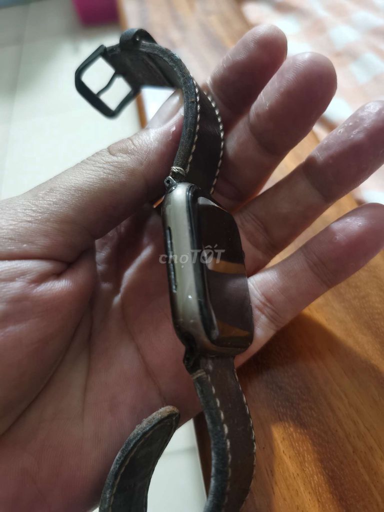 Apple Watch 5 44mm Dây da. Mua bán Thiết bị đeo thông minh tại Thành phố Rạch Giá Kiên Giang được đăng bởi Land chính chủ hình 1