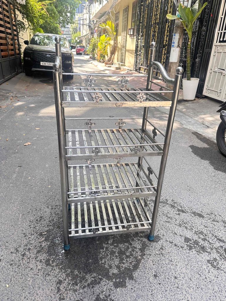 Kệ chén Inox 4 tầng Bạc Hiện đại 60cm-1m1. Mua bán Nội thất, đồ gia dụng khác tại Quận Hải Châu Đà Nẵng được đăng bởi Hiền hình 1