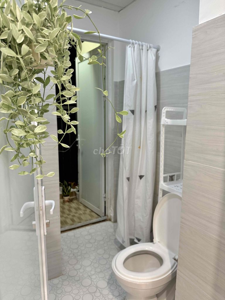 CHÍNH CHỦ NHƯỢNG LẠI CĂN STUDIO PENHOUSE HÒA KHÁNH NHÀ ĐẸP , SỔ HỒNG