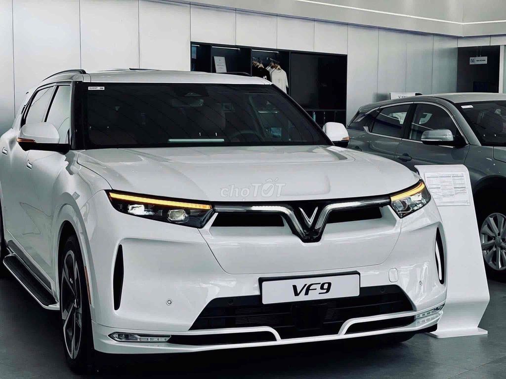 VF9 LÃI CỐ ĐỊNH 3NĂM 5%.BAO NỢ XẤU NHÓM 5