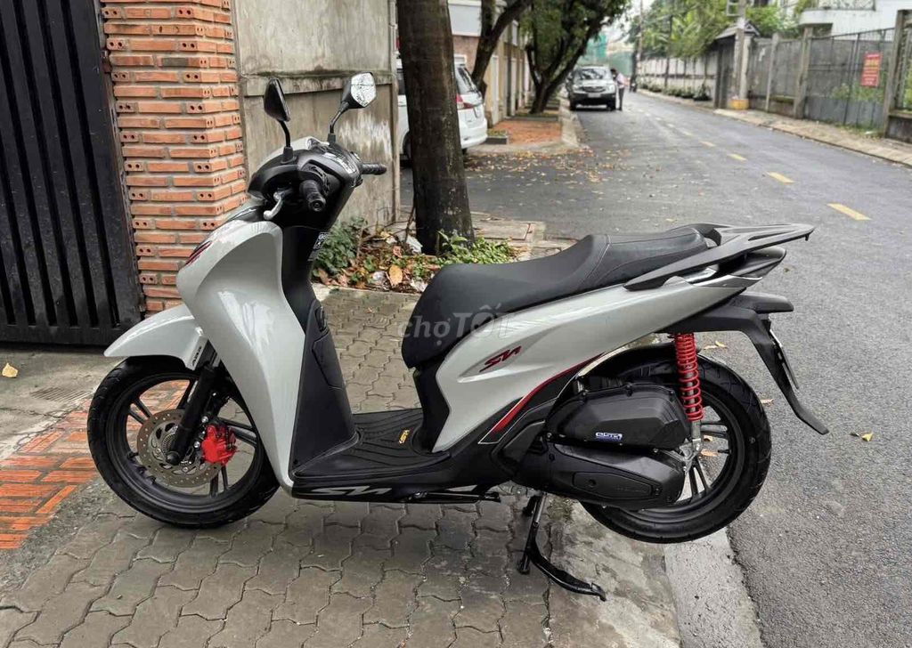 Honda SH 125i ABS mẫu 2025 xam xi mang 2000 km. Mua bán Xe máy tại Quận Gò Vấp Tp Hồ Chí Minh được đăng bởi CHXM 86 chuyên bán xe trả góp hình 5