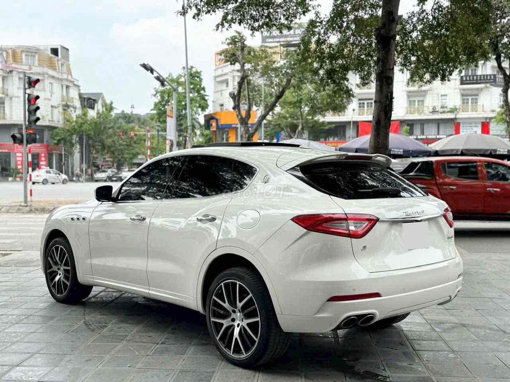 Maserati Lavente S Mode 2018 xe như mới. Mua bán Ô tô tại Quận Nam Từ Liêm Hà Nội được đăng bởi Quốc Toản hình 6