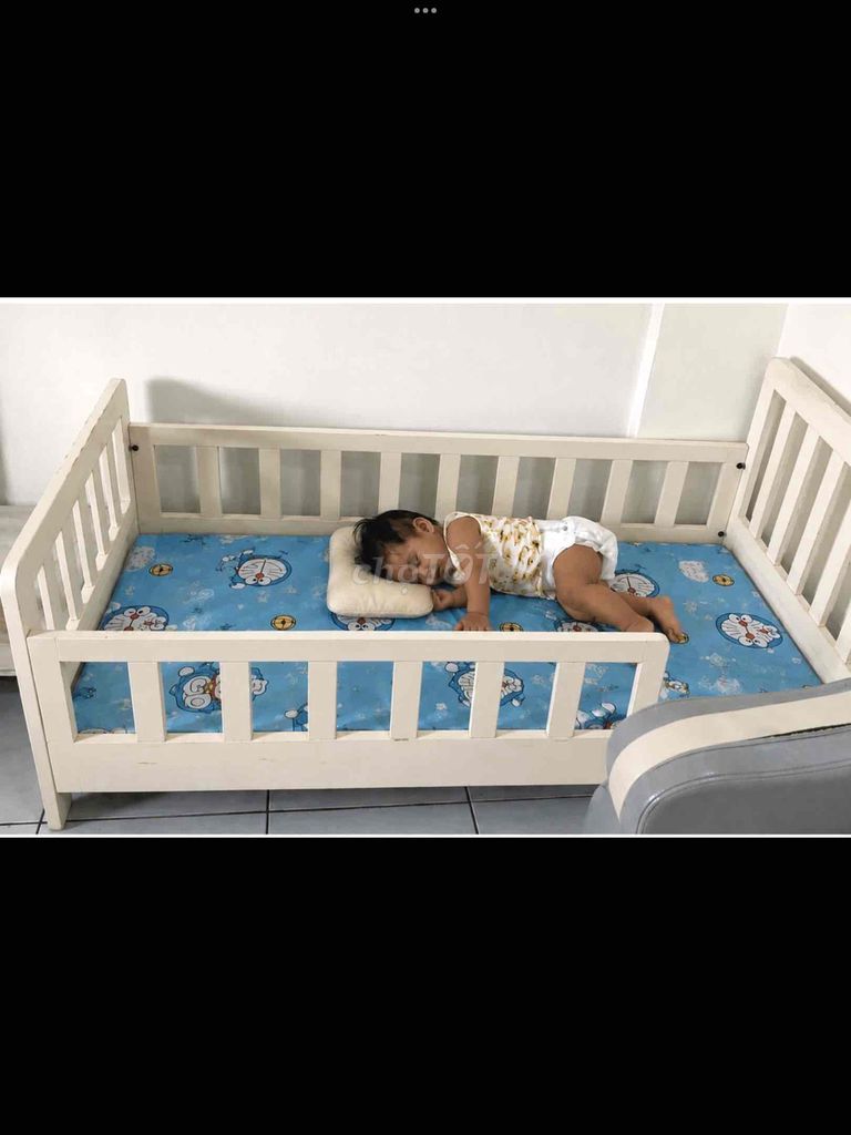Giường cũi Gỗ Trắng đã qua sử dụng 85-90%. Mua bán Mẹ và bé tại Quận Bình Tân Tp Hồ Chí Minh được đăng bởi Nguyen Ky hình 1