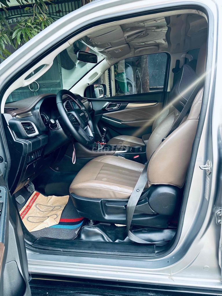 Isuzu Mu X 2022 B7 4x2 MT - 69000 km. Mua bán Ô tô tại Thành phố Thủ Đức Tp Hồ Chí Minh được đăng bởi Đặng Văn Viết hình 20