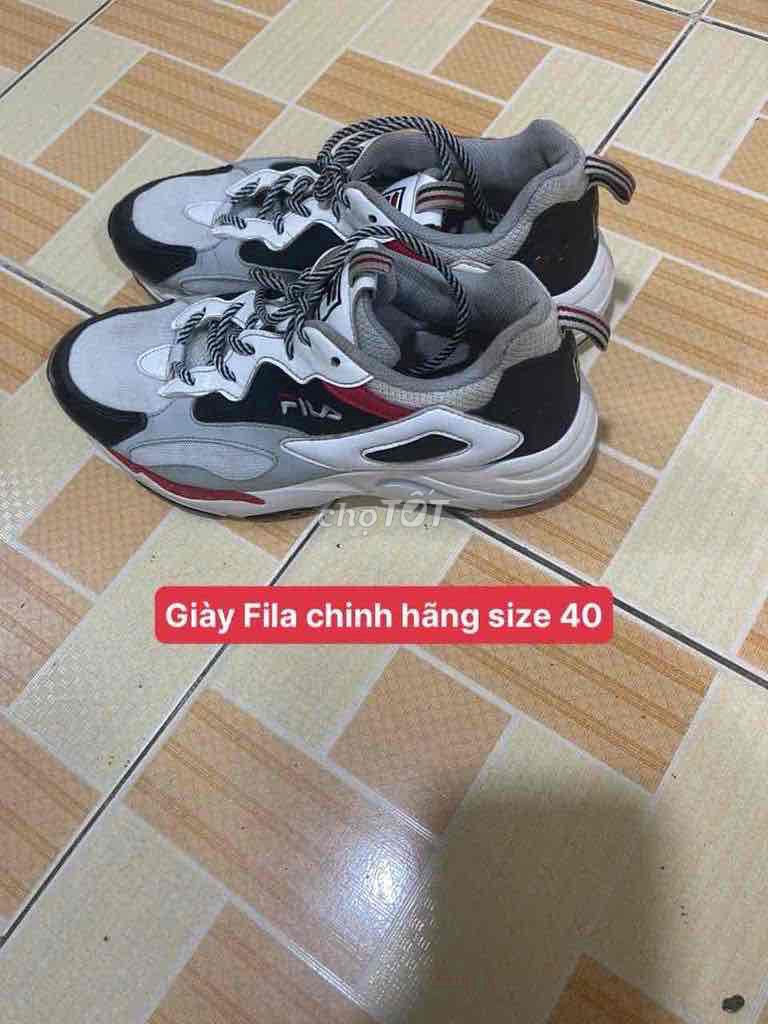 Giày Fila size 40