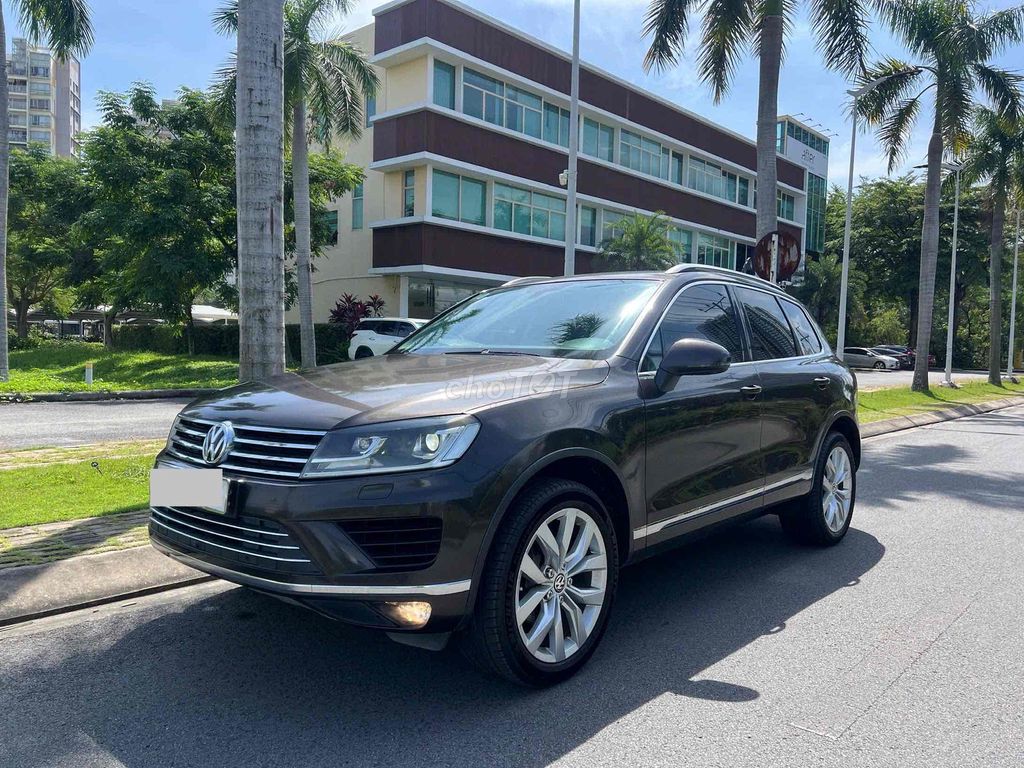 Volkswagen Touareg 2016 GP 3.6 AT 4WD xe rất đẹp. Mua bán Ô tô tại Thành phố Thuận An Bình Dương được đăng bởi Ngọc Hà hình 3
