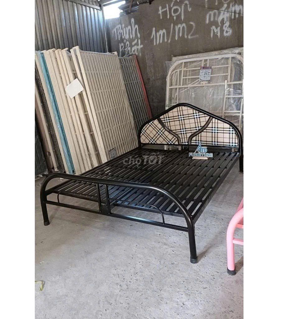 GIƯỜNG SẮT – GIƯỜNG SẮT + GIƯỜNG SẮT – GIƯỜNG SẮT. Mua bán Giường, chăn ga gối nệm tại Huyện Nhà Bè Tp Hồ Chí Minh được đăng bởi Tổng Kho Nội Thất Sài Gòn hình 1