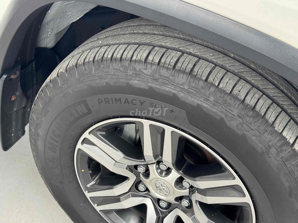 Toyota Fortuner 2020 Dầu Số sàn 100.000 km. Mua bán Ô tô tại undefined undefined được đăng bởi Long Auto Vạn Phúc hình 7