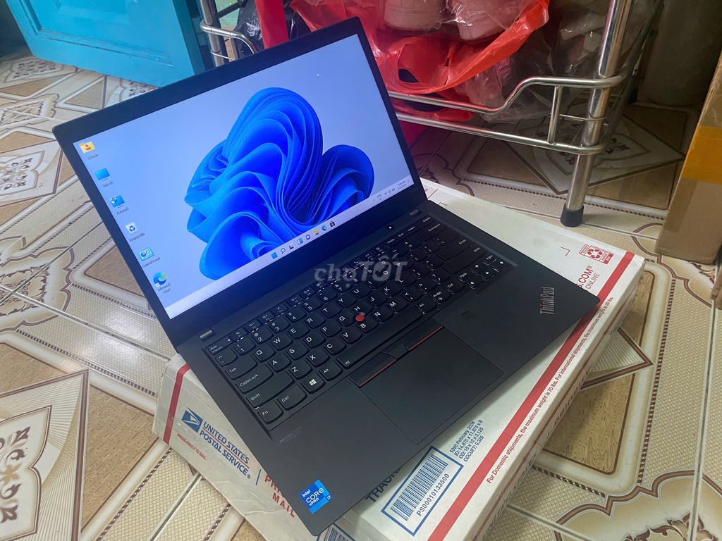 Thinkpad P14s Core i7 32G 512G FHD VGA Rời BH dài