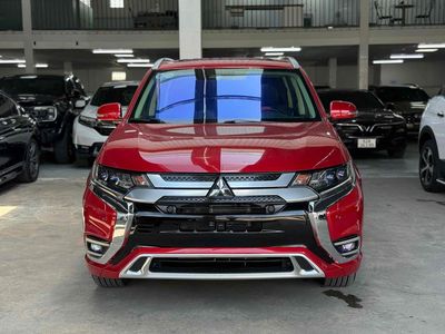 Mitsubishi Outlander 2022 2.0 Premium - 16000 km. Mua bán Ô tô tại Quận Bình Thạnh Tp Hồ Chí Minh được đăng bởi Long Toyota TC Xe qua sử dụng