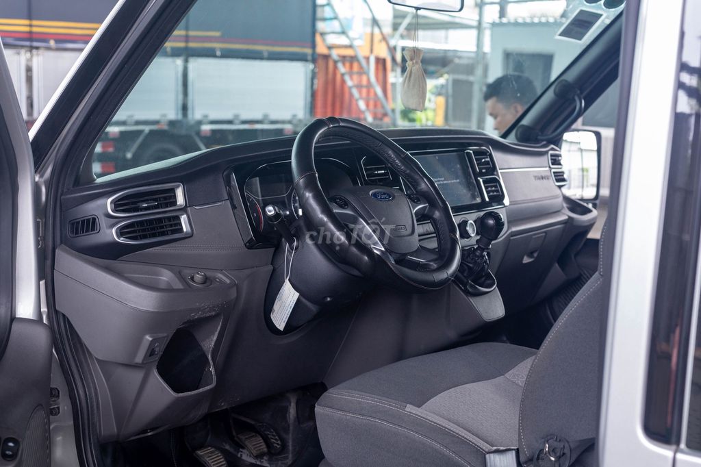 Ford Transit 2023  - 60000 km. Mua bán Ô tô tại Quận Bình Tân Tp Hồ Chí Minh được đăng bởi Nguyễn Khánh Bình hình 13