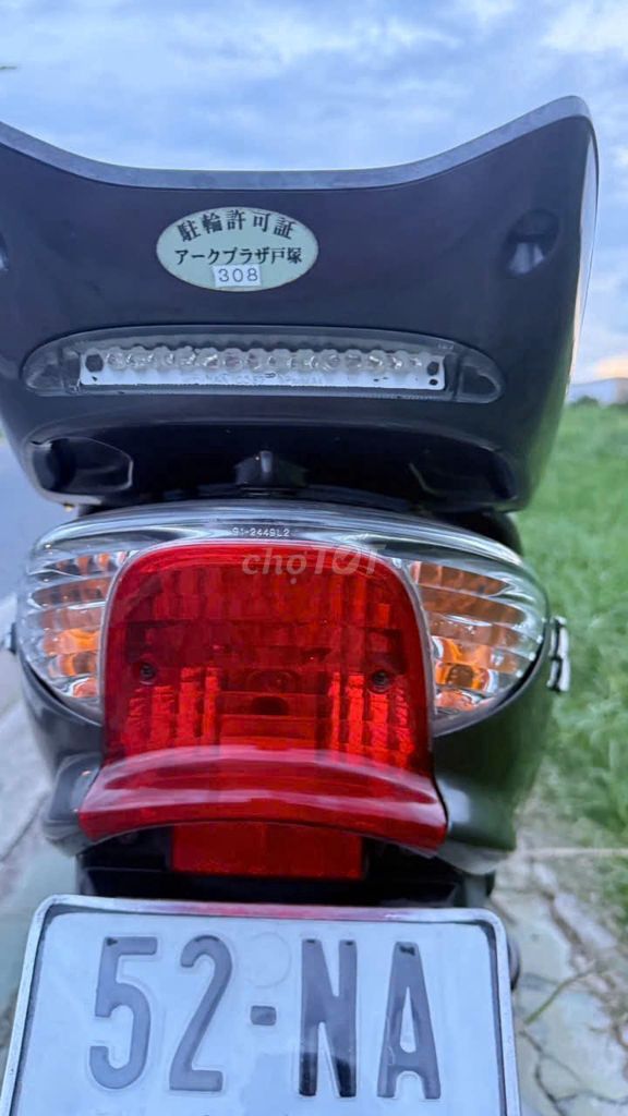 Xe máy 2 thì 50cc màu Xám đã qua sử dụng. Mua bán Xe máy tại Thành phố Thủ Đức Tp Hồ Chí Minh được đăng bởi Bui hường hình 5